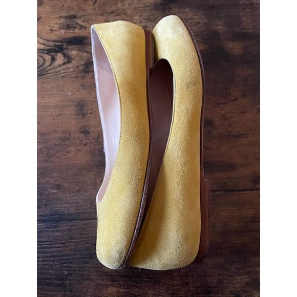 VNT Athletic Christian Louboutin Yellow Suede Flats Size 36.5 - Picture 4 of 9